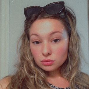 Meet your Posher, Briana